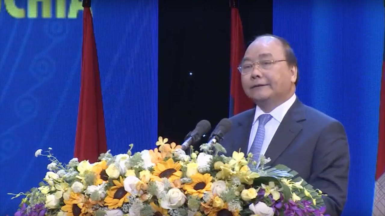 Thủ tướng Chính Phủ Nguyễn Xuân Phúc phát biểu tại hội nghị