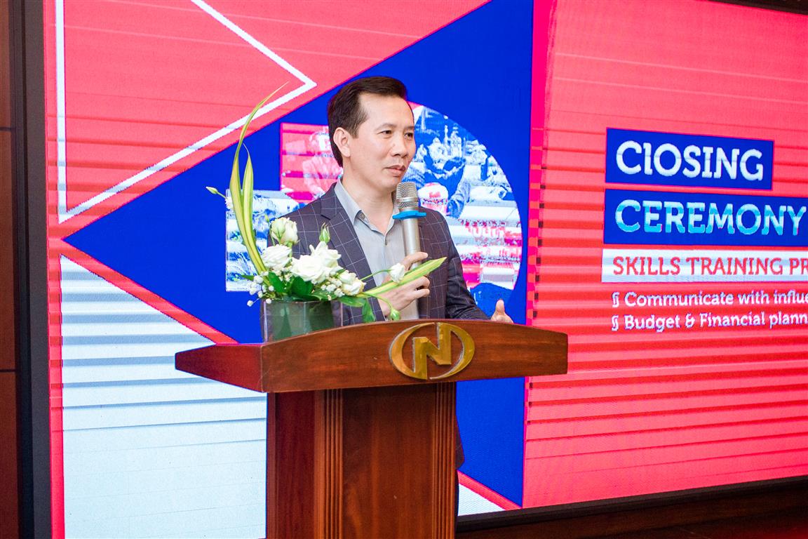 Tổng Giám đốc Tập đoàn Sao Đỏ Nguyễn Thành Phương phát biểu tại buổi bế mạc (ảnh: tập đoàn Sao Đỏ)